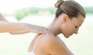 massaggio cervicale per osteocondrosi