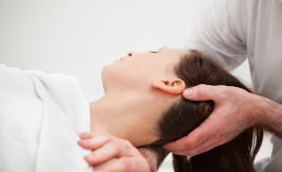 Massaggio cervicale manuale